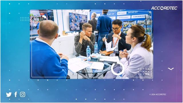 Совместные фото посетителей, особых гостей и наших друзей. На выставке Securika Moscow 2024 смотреть онлайн