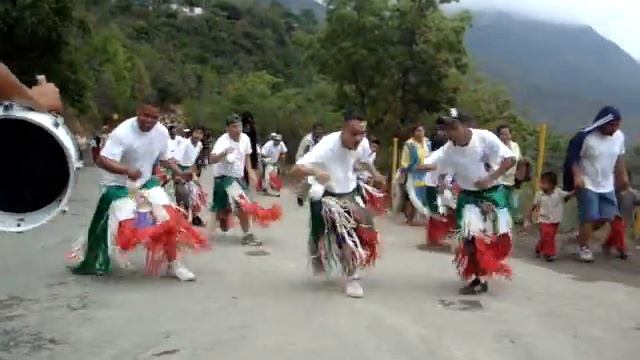 matachines de matamoros ej.20 en el chorrito смотреть онлайн