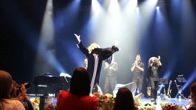 Kisses from Lara Fabian БКЗ Октябрьский 27.11.12 смотреть онлайн