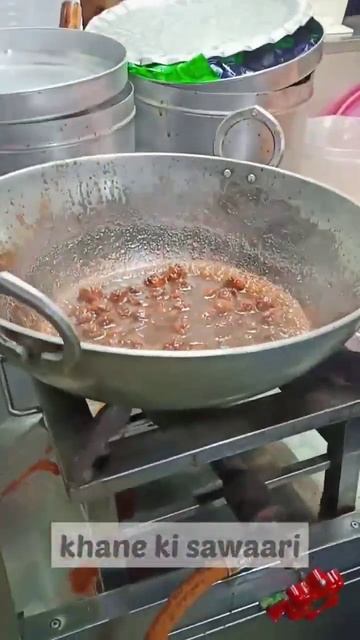 Spicy and tangy veg Manchurian #chineese #street food смотреть онлайн