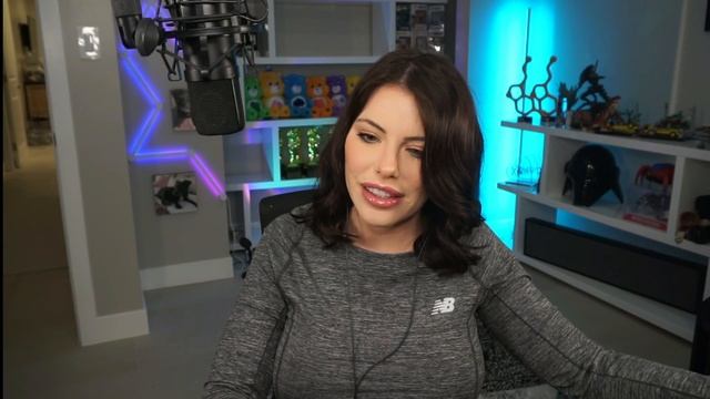 Love To Ask Di** Size Quesations Adriana смотреть онлайн