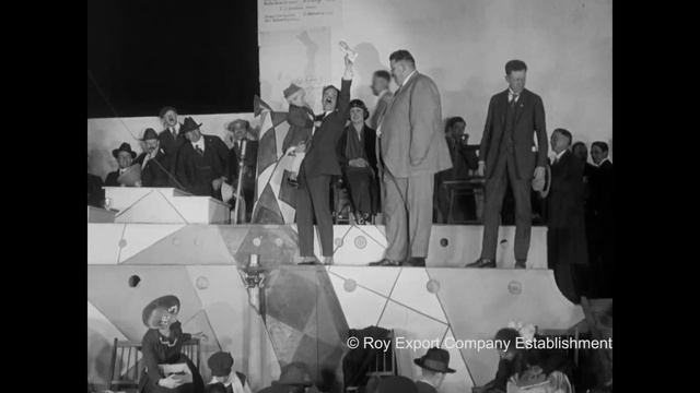 Charlie Chaplin Conducting Orchestra and Belly Dancing at 5th Liberty Loan Drive смотреть онлайн