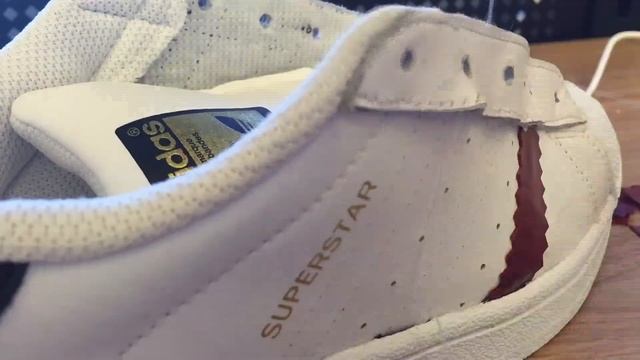 Custom Adidas Superstars: Valentine's смотреть онлайн