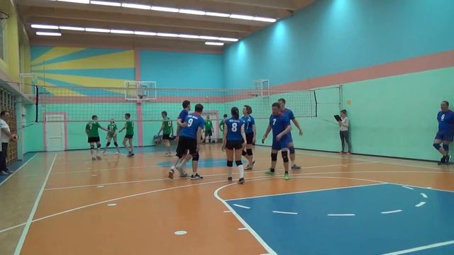 RedBull – Драйв. Чемпионат АЛВ г.Кемерово 2017/18. Матч от 2018-02-18 (сет 4) смотреть онлайн