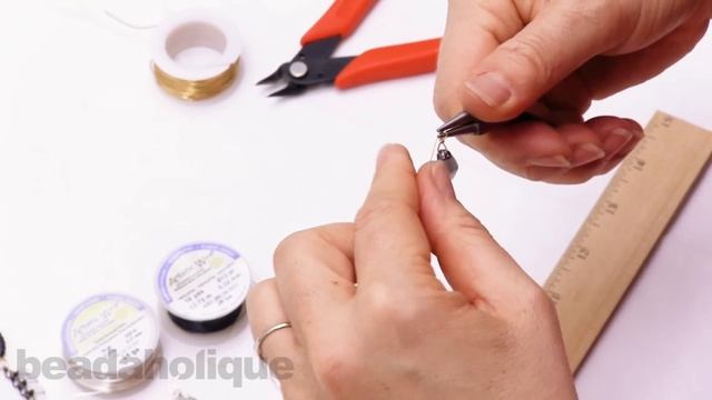 How to Wire Wrap a Crystal Point Pendant смотреть онлайн