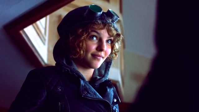 Bruce Wayne & Selina Kyle - When It All Falls Down смотреть онлайн