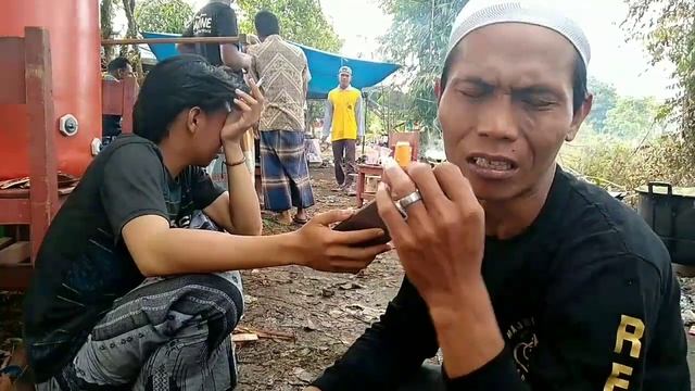 CERITA SALAH SATU MURID TENTANG GURUNYA HABIB YUSUF AL - BALGHAITS PENDIRI PONPES IBNUL GHAITS смотреть онлайн