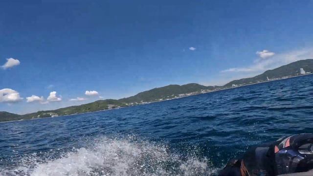 Unbelievable Experience : Riding Jet Ski Next to a Cruise Ship in Phuket !! #RoyalCaribbean #Yamaha смотреть онлайн