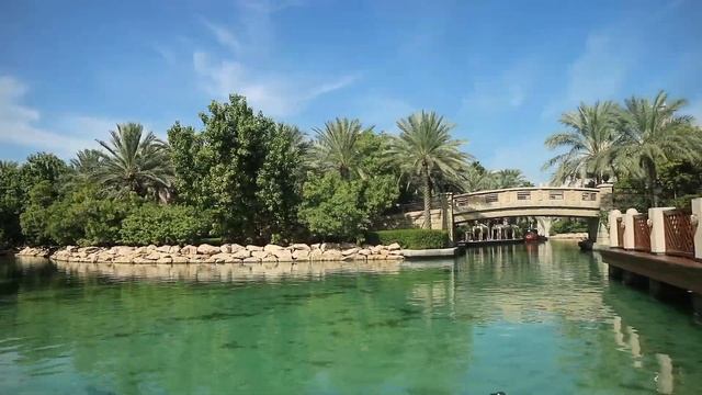 DUBAI AL QASR | SOUK MADINAT JUMEIRAH TOUR смотреть онлайн
