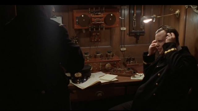 TITANIC - escena 9 eliminada "sala de transmisión " смотреть онлайн