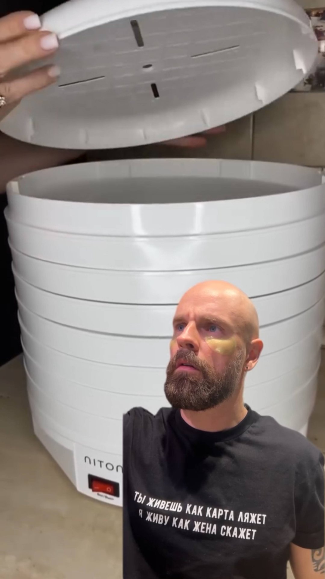 Если не можешь себе позволить, не покупай сушилку для овощей и фруктов🍊
Распространите @tobolator смотреть онлайн