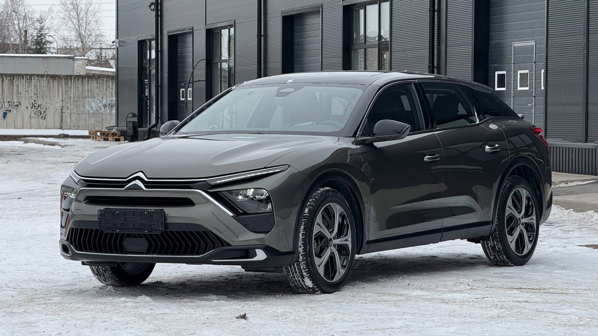 Очень стильный француз. Citroen C5X. смотреть онлайн