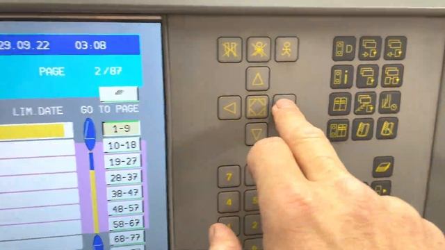 Running A Program on the Polar Cutter смотреть онлайн