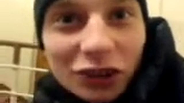 Смешной но тупой парень смотреть онлайн