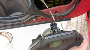 замена штатных динамиков Мазда 3