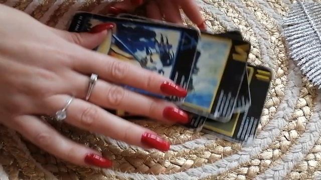 ХОЧЕТ ЛИ ВЕРНУТЬСЯ НАЗАД? смотреть онлайн