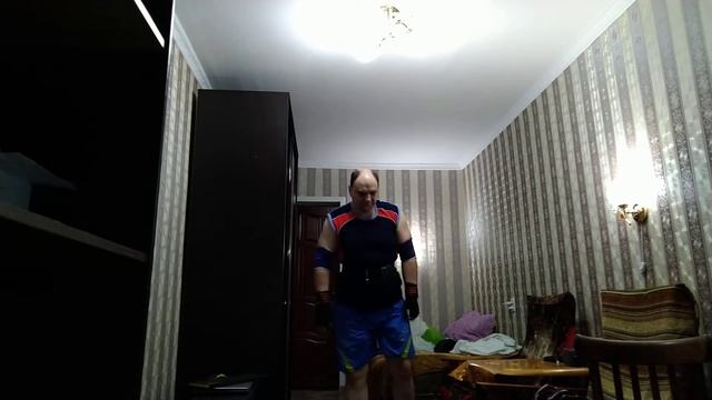 Жим гири 40 кг левой рукой смотреть онлайн