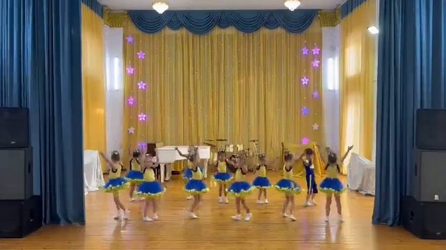 Детский танец "Страна чудес" смотреть онлайн