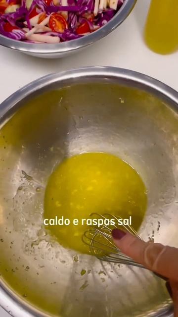 (441) - Salada de tomate repolho maçã e pepino смотреть онлайн