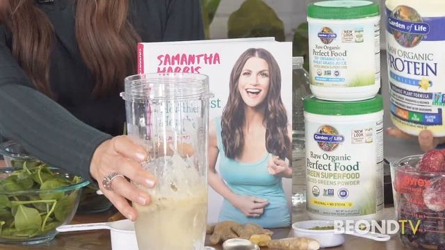 What Samantha Harris puts in her morning smoothie! смотреть онлайн