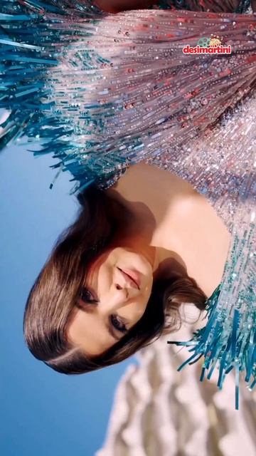 Aishwarya Rai Bachchan's Cannes Film Festival 2024 look is absolutely dreamy! || Bollywood Update смотреть онлайн