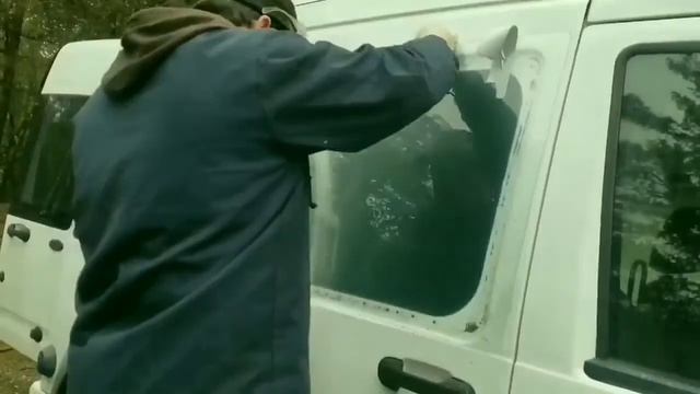 i fix my broken window!!! sorta смотреть онлайн