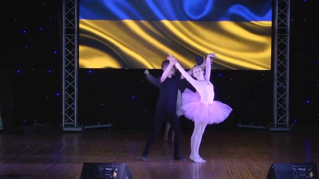 "Чужих дітей не буває" смотреть онлайн