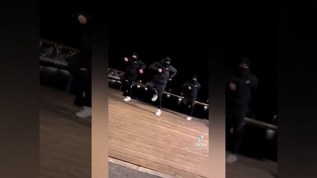 нарезка из тик тока смотреть онлайн