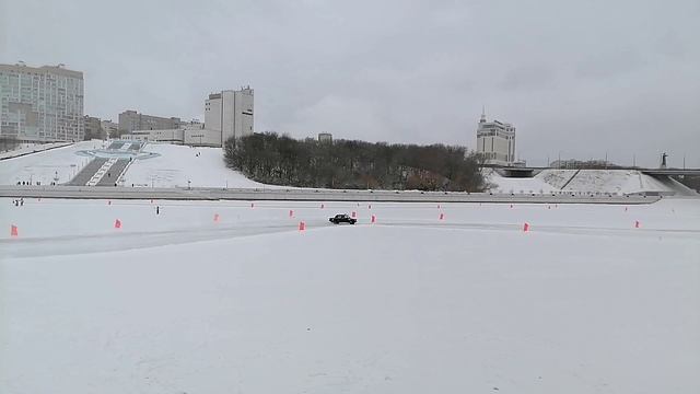 продолжение выходного дня,гонки на льду в Чебоксарах смотреть онлайн