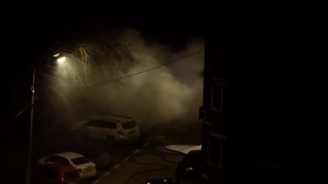 Сгорело два автомобиля смотреть онлайн