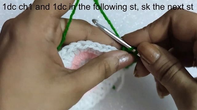 How to Crochet a Coaster with Tulip Stitch Border| Crochet Tulip Stitch pattern| Hooked In Loops смотреть онлайн