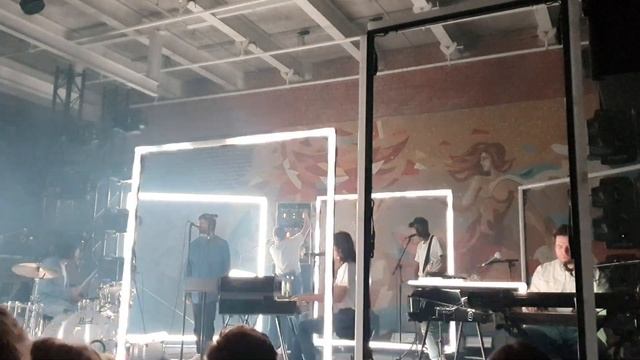 Charlotte Gainsbourg - Heaven Can Wait - live at Garage Museum, Moscow - 04.07.2019 смотреть онлайн