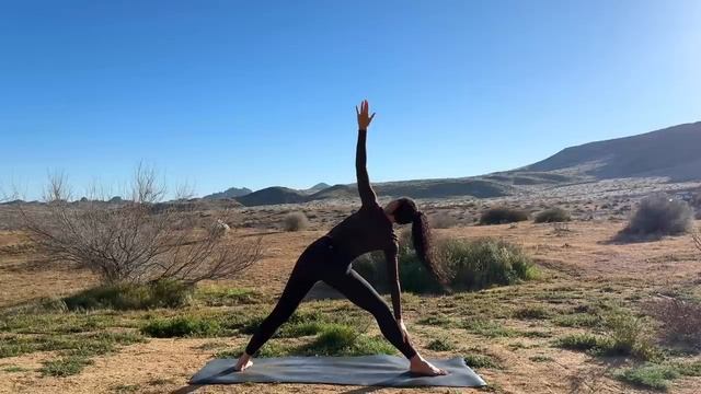 25 Min Grounding Yoga Flow _ Full body slow stretch