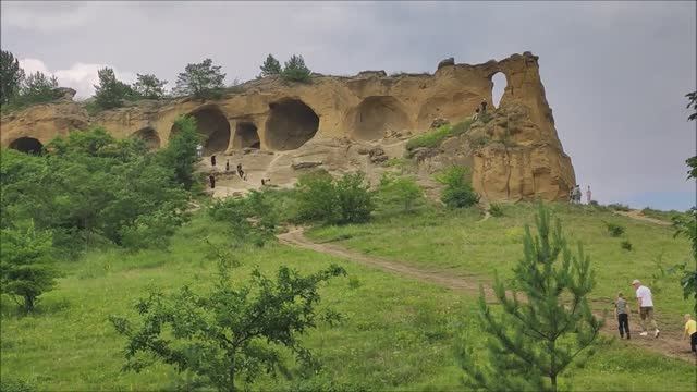 Кисловодск. Гора Кольцо природный памятник в скальном образовании. смотреть онлайн