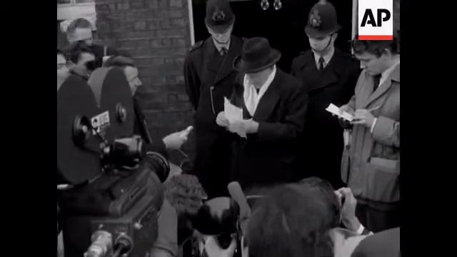 WINSTON CHURCHILL ILL - MUTE смотреть онлайн
