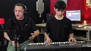 Эркин Одинаев - Чун саг моро газиду моро аз  дару дарвоза берун кард