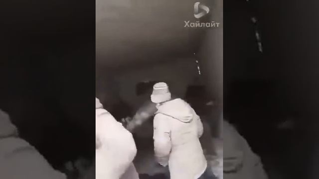 Мариуполь, спасение из подвала смотреть онлайн