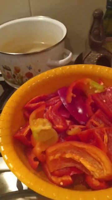 ЛЕЧО ( красный болгарский перец) смотреть онлайн