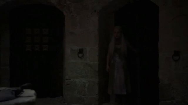 Game of Thrones SCENE in Dubrovnik - Daenerys is Saving her Dragons смотреть онлайн