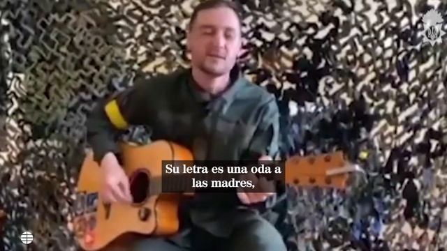 Soldados ucranianos cantan en el frente 'Stefania', la ganadora de Eurovisión 2022 смотреть онлайн