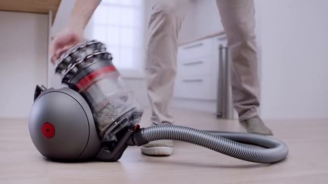 Dyson Cinetic Big Ball Animal CY22 смотреть онлайн