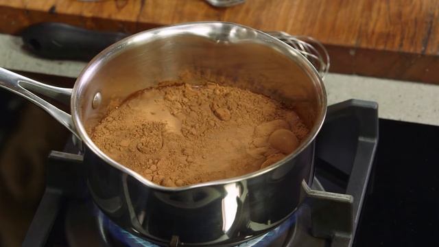 Melissa Leong makes Sweet Potato Chocolate Cake | Everyday Gourmet S8 E32 смотреть онлайн