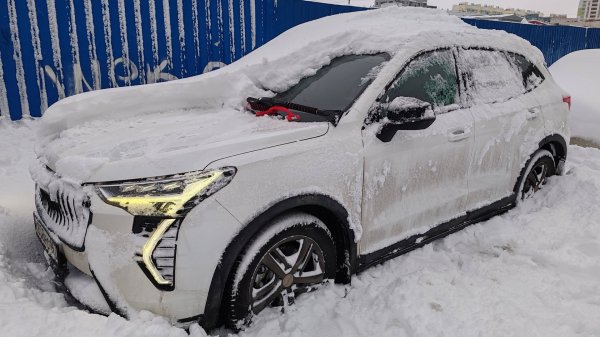 Засыпало Хавал Джолион 25см снега