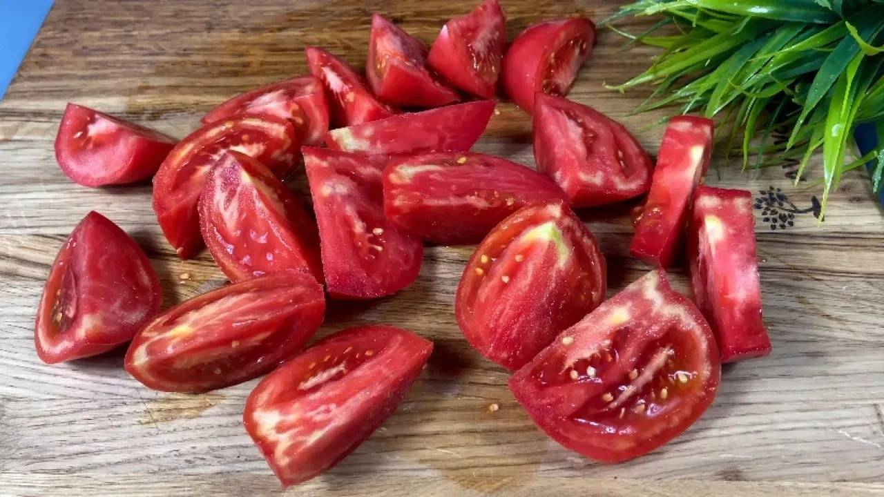 Прямиком из АБХАЗИИ к сезону ШАШЛЫКОВ! Две закуски, без них шашлык, вы готовить больше не БУДЕТЕ! смотреть онлайн