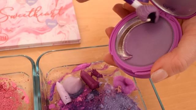 Pink vs Purple - Mixing Makeup Eyeshadow Into Slime ASMR смотреть онлайн