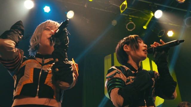 【LIVE】buGG「 S→L」 смотреть онлайн