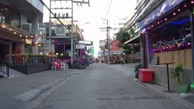 Pattaya Beach Road,Soi 7 & Soi 8 Daytime Scenes, Thailand смотреть онлайн
