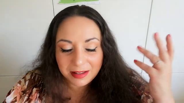Ad ogni supereroe il suo profumo Yves Rocher! E tu che supereroe sei? смотреть онлайн