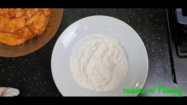CRISPY FRIED BUFFALO CHICKEN WINGS смотреть онлайн