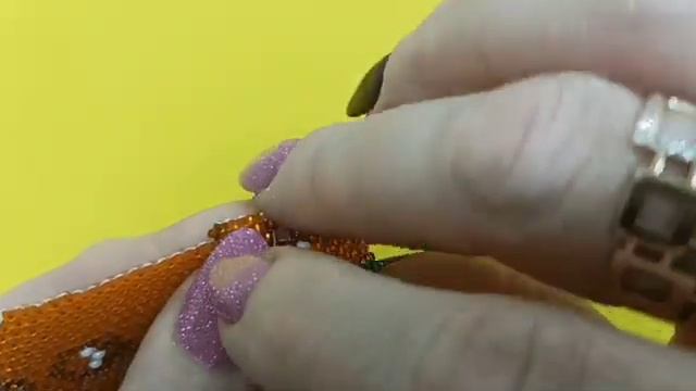 ИМБИРНЫЙ ОЛЕНЬ. Кирпичное плетение. Часть 5_5 (360p) смотреть онлайн